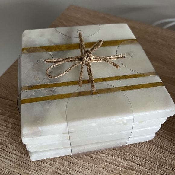 Set of 4 Marble & Gold Square Coasters - Picture 3 of 5